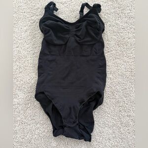 SKIMS Black Bodysuit Shapewear (S/M)